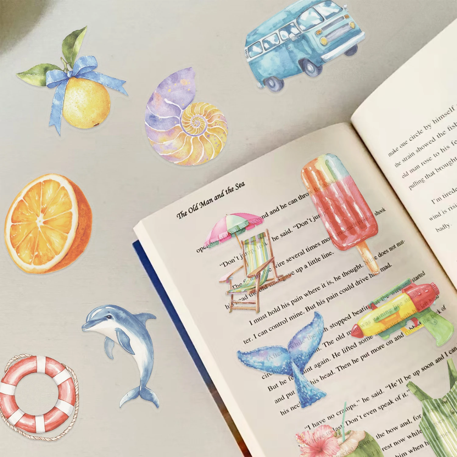 50枚の夏のステッカー、新鮮でかわいい落書き、DIY防水ステッカー、カップ、コンピューター、電話、ノートブックの装飾用