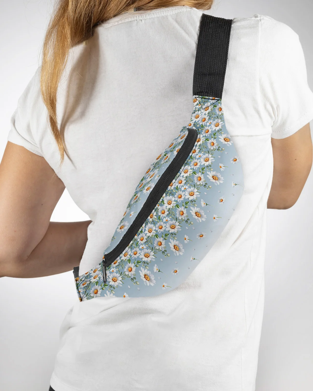 

White Daisy Floral Gradient Men Women Waist Bag Fanny Pack Purse Large Phone Belt Bag Wallet Pouch Waterproof Banana Hip Bags