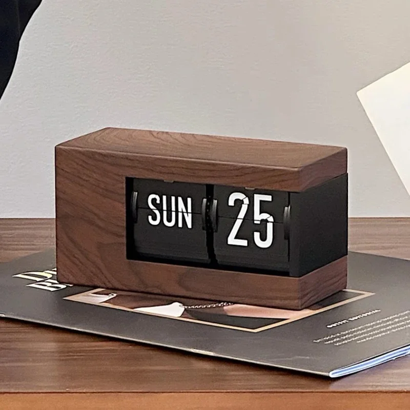 Italian Design Nordic Desk Clock Accessories Electronic Living Room Digital Table Clocks Silent Decoration Home Decor Klok LLTC