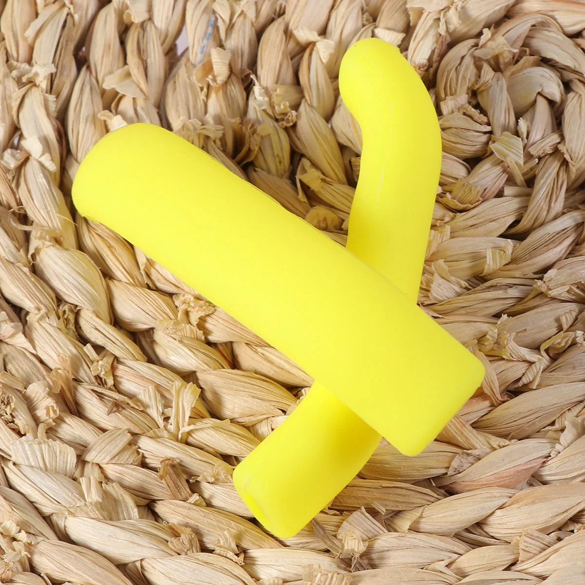 

1 Pair Silicone Brake Lever Sleeve Yellow Non-Slip Handlebar Grips For Mountain Bike Comfortable Anti-Fatigue Handle Grips