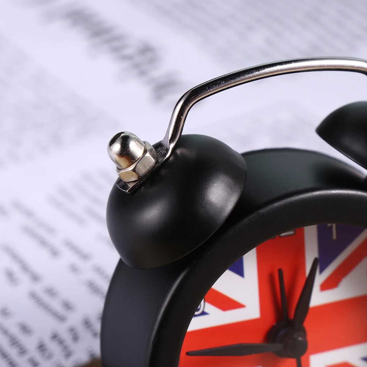 

1pc Union Flag Alarm Clock Desktop Bedside Silent Simple Wake-Up Device Premium Material Punctual Morning Call