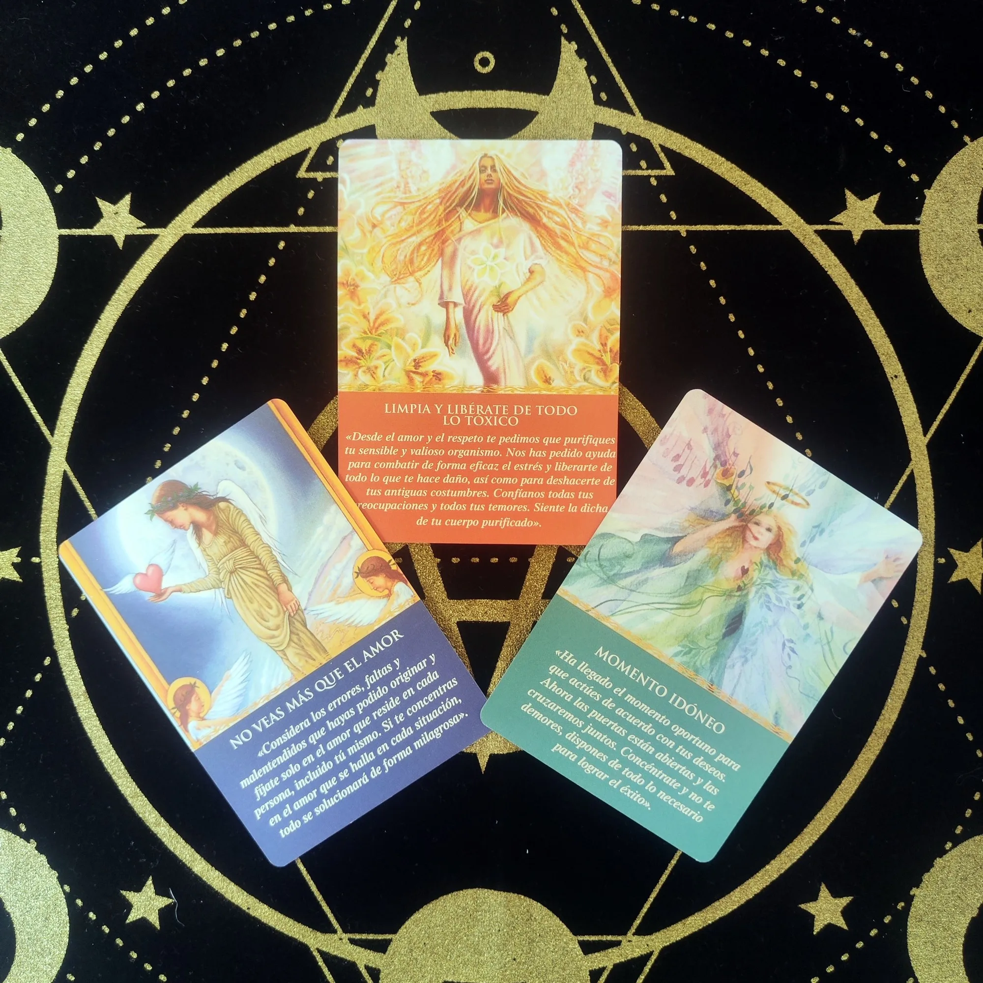 Spanish Version Daily Guidance From Your Angels Oracle Cards: 365 Angelic Messages to Soothe, Heal, and Open Your Heart image 6