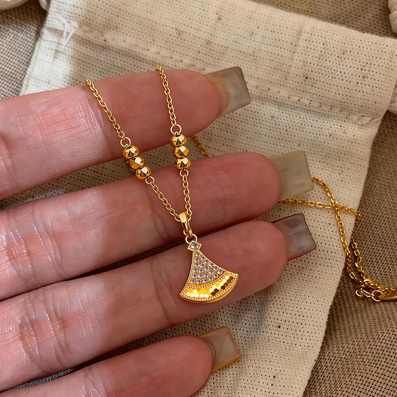 

Light Luxury Retro Niche Diamond Crushed Ice Fan-shaped Mini Skirt Clavicle Chain 9999 24K Real Gold Necklace for Girlfriend