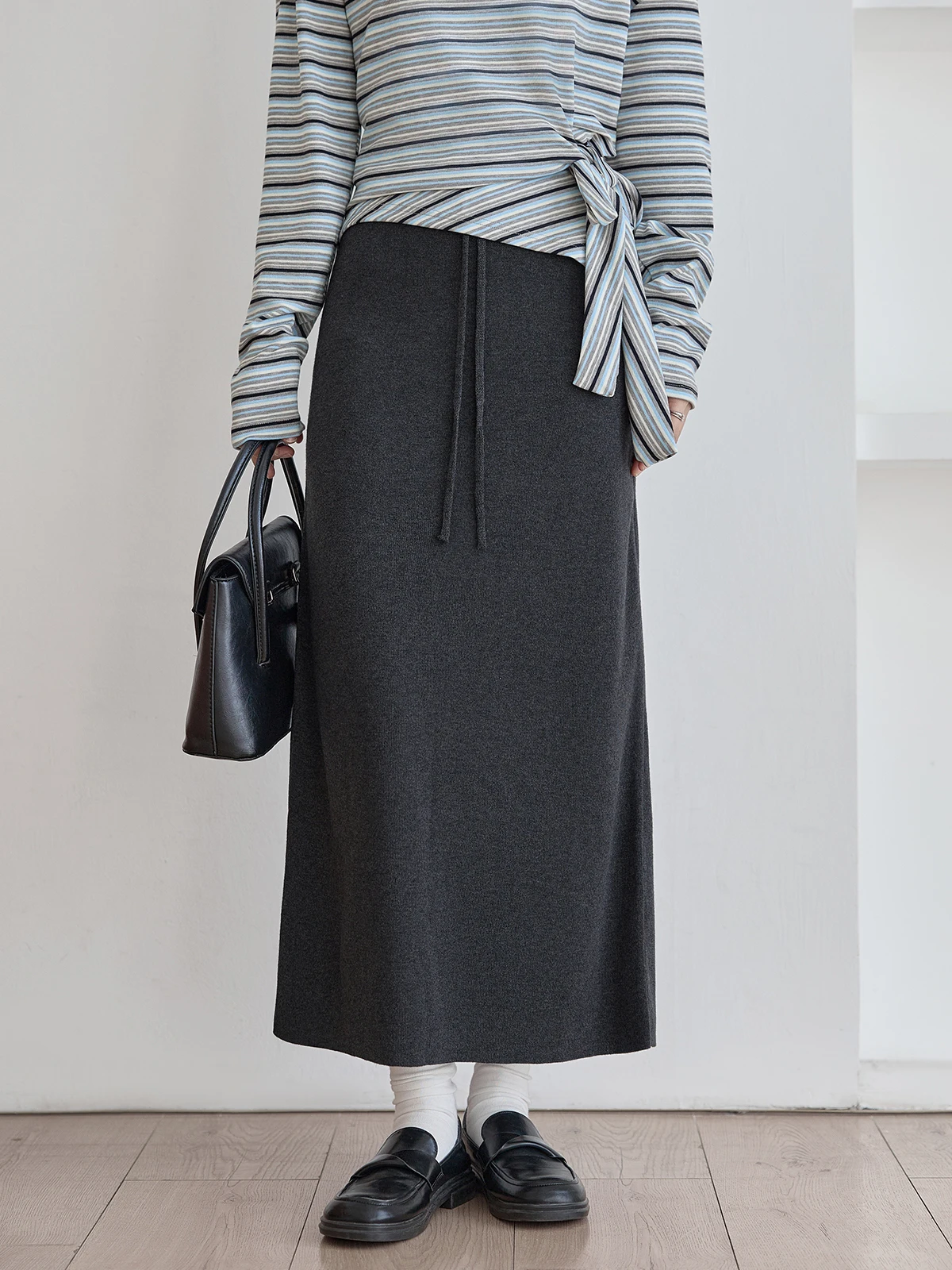 

Женская вязаная юбка Deep ey с высокой талией и поясом, А-силуэт, весна 2026, повседневная, универсальная, серия HuiXi, для работы и отдыха