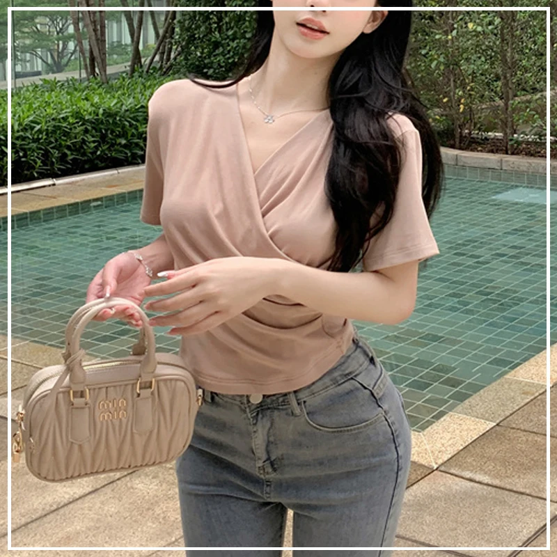 Pure Desire Wind Cross V-neck Shoulder Women's 2024 Summer Spliced Folds Fashion Solid Color Waist Slim Casual Short Sleeve Top