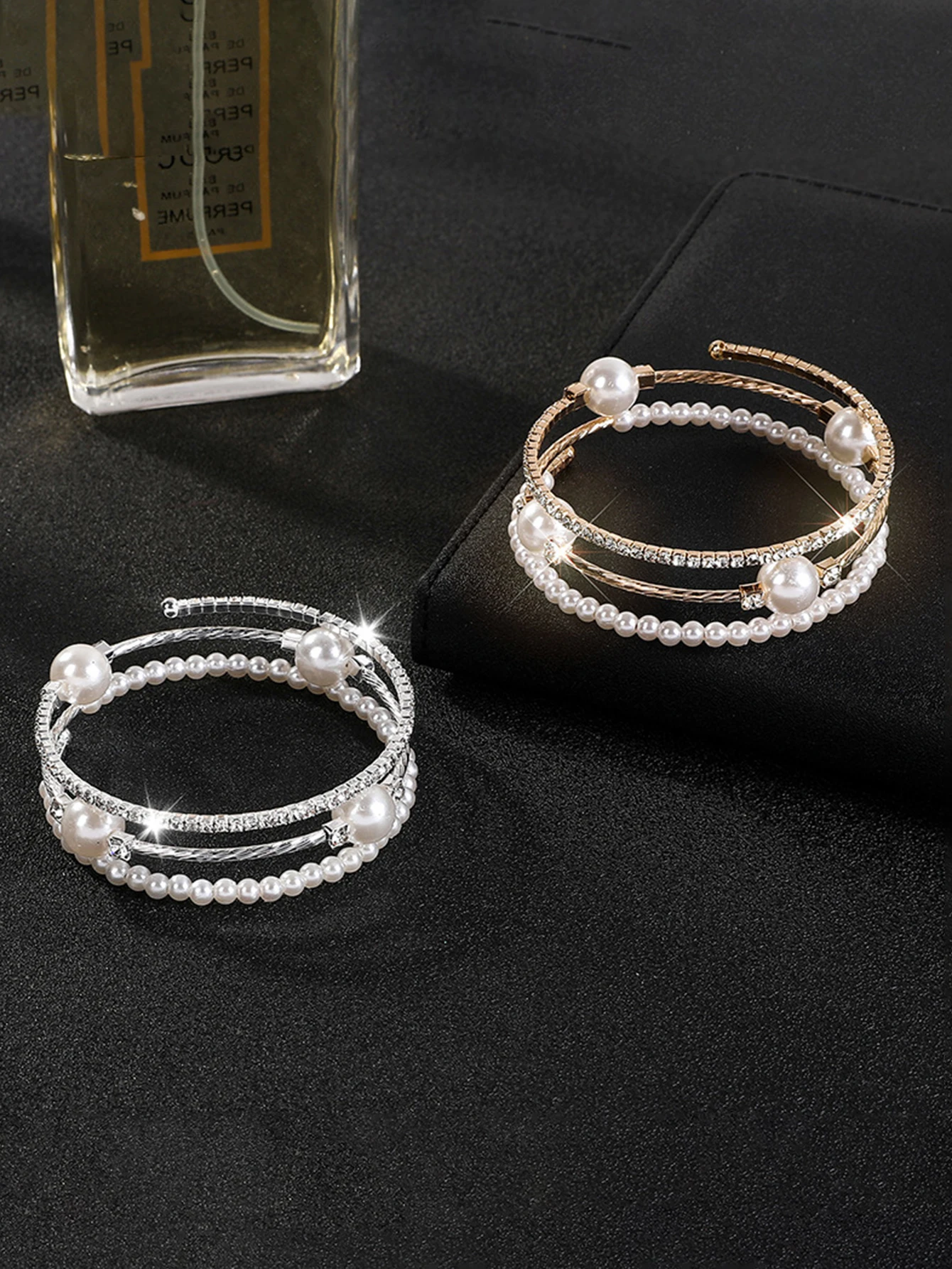 Multi-layered pearl and rhinestone open bracelet, European and American bridal wedding bracelet, light luxury party adjustable bracelet accessory for women