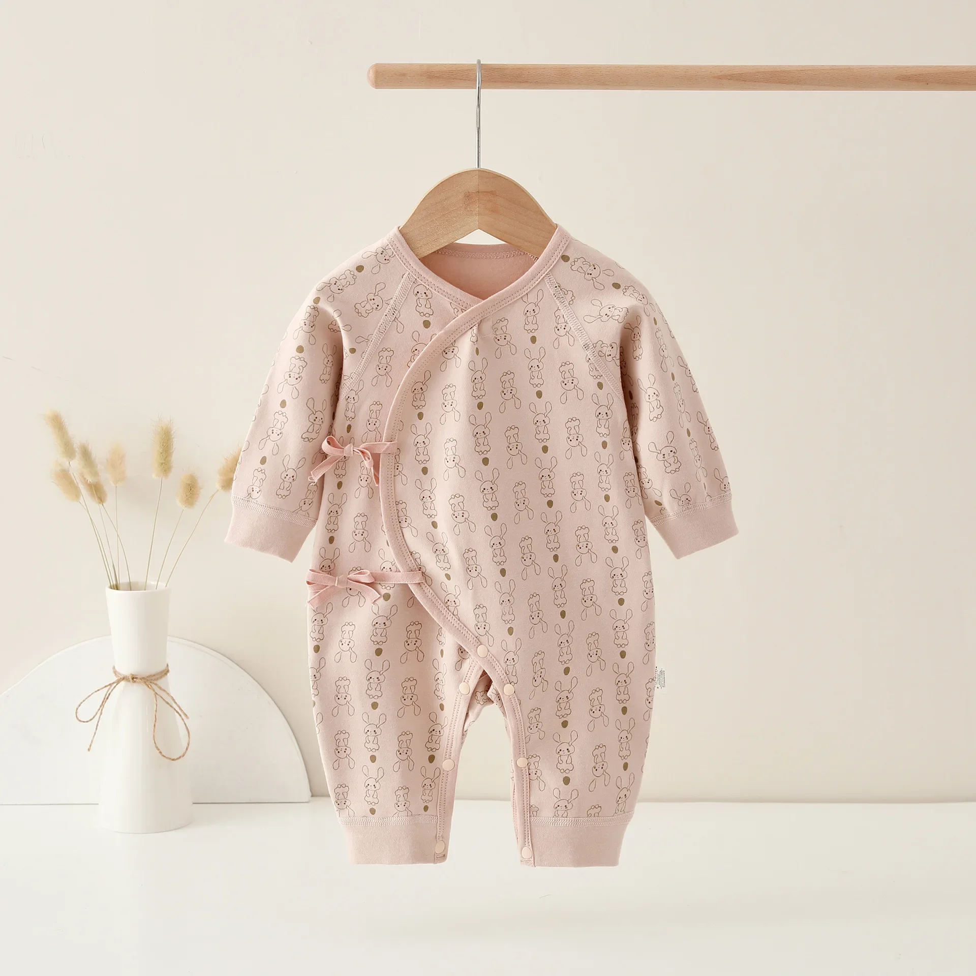 AYNIGIELL Spring Autumn 0-6 Months Baby Jumpsuit Cartoon Pattern Male and Female Infants 100%Cotton Rompers Infant Clothing