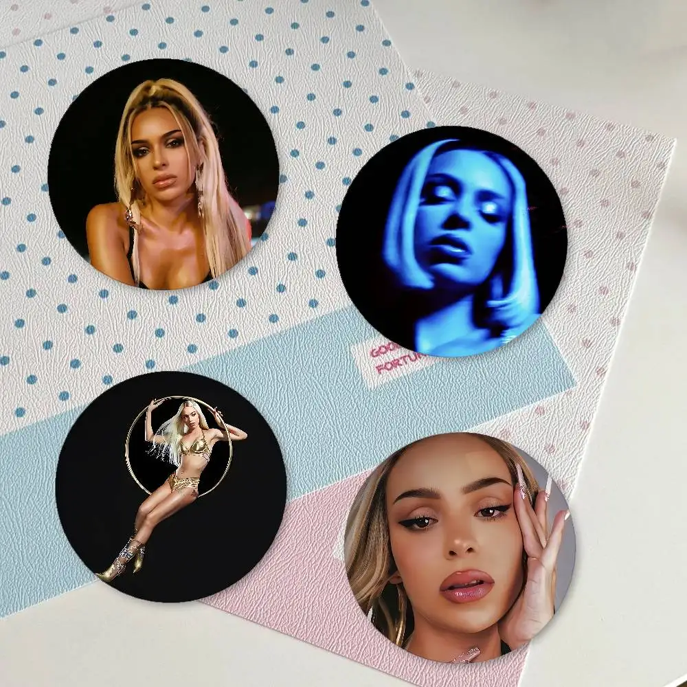 Singer B- Bad G-Gyal LA JOIA Premium Tinplate Round Lapel Pins: Cute Badge Brooches For Shoulder Bag Accessories, Souvenir Gifts