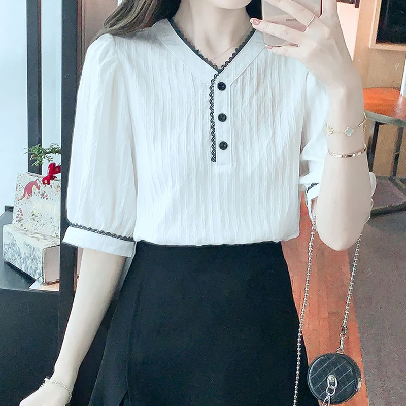 Sweet Black Lace Patchwork Shirt Tops Summer New V Neck Short Sleeve Solid Color Elegant Blouse Korean Fashion Women Clothing