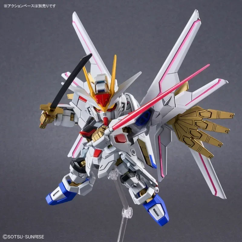 Bandai w magazynie Oryginalne figurki anime SDCS GUNDAM MIGHTY STRIKE FREEDOM GUNDAM Figurki akcji Zabawki Model kolekcjonerski Prezenty dla dzieci