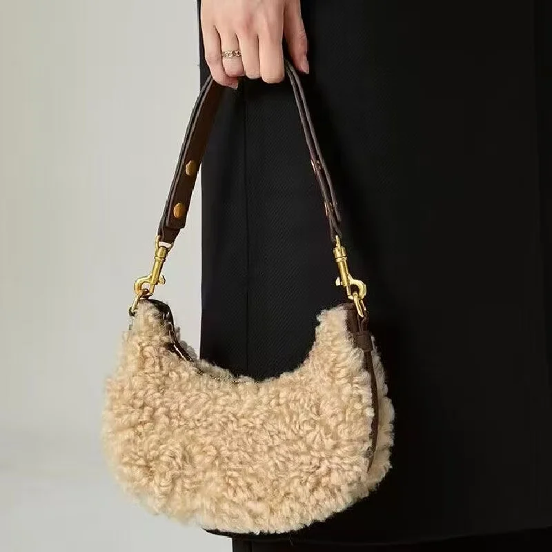 

Fashion Winter Plush Wool Fur Kakhi Women Shoulder Bag Leather Underarm Bag High Quality Handbag Half Moon Saddle Bag