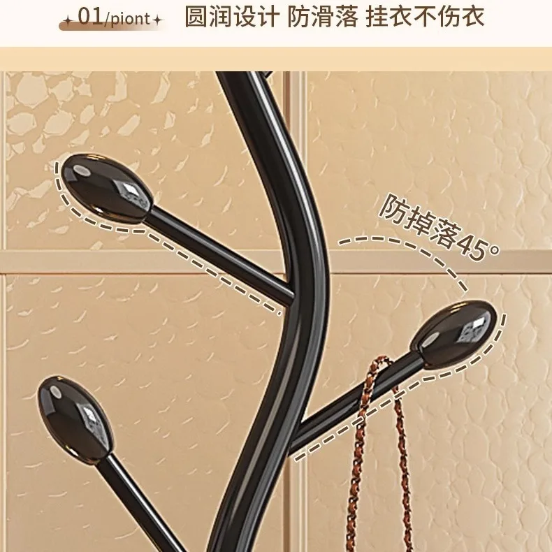 Floor-to-ceiling hangers, bedroom hangers, hangers that do not take up space, shelves, and clothes artifacts by the bed at night