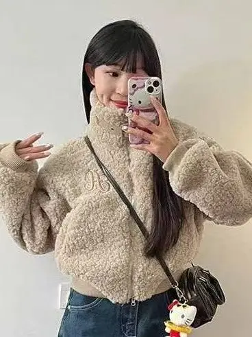 Damska zimowa kurtka z owczej wełny, modna, słodka, luźny krój, ocieplana, mały rozmiar, wysokiej jakości, wygodna w noszeniu, elegancki wygląd.
