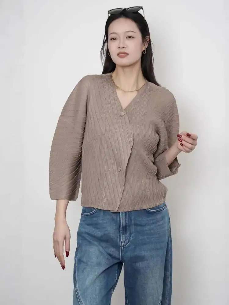 Solid Color Casual Folds Shirt Women's V Neck Long Sleeve Single Breasted Cardigan Coat 2026 Spring New 1ZQQ