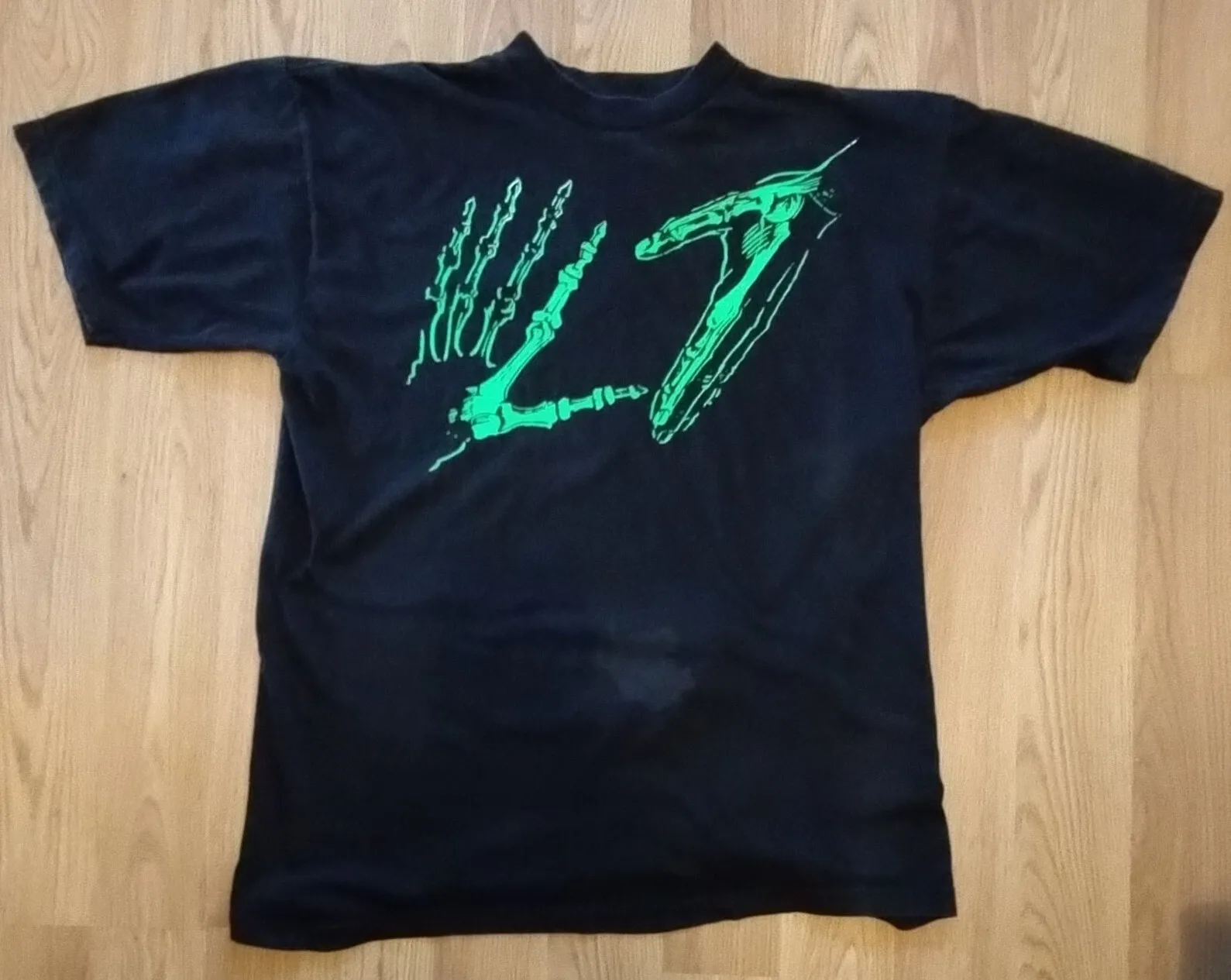 Vintage L7 Skeleton Hands 1992 Tour Merch T-Shirt. Great Condition!