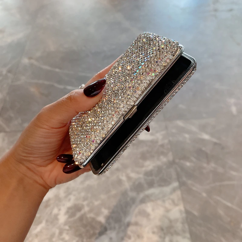 Luxury Sparkling Rhinestone Cigarette Case Portable Cigar Box Can Hold 20 Thin Cigarettes Smoking Accessories Cigarette Tool