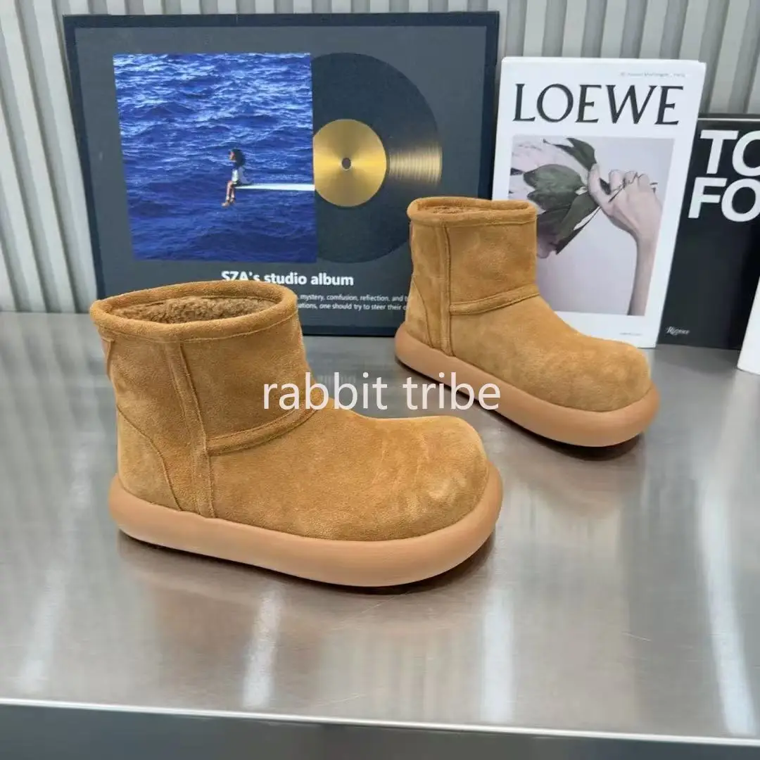 

2025 Winter Fashion Frosted Leather Short Tube Snow Boots Waterproof Platform Slip-On Women's Short Boots Designer Women's Boots