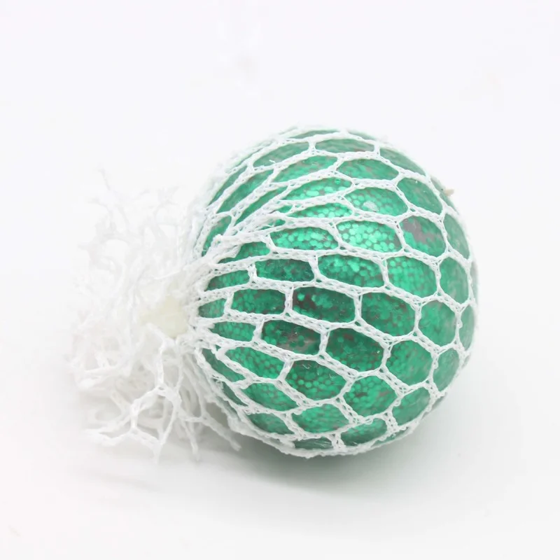 1 ชิ้นสีสุ่ม Grape Ball บีบของเล่นตาข่าย Glitter Ball ความเครียดบรรเทาของเล่นสําหรับเด็กผู้ใหญ่