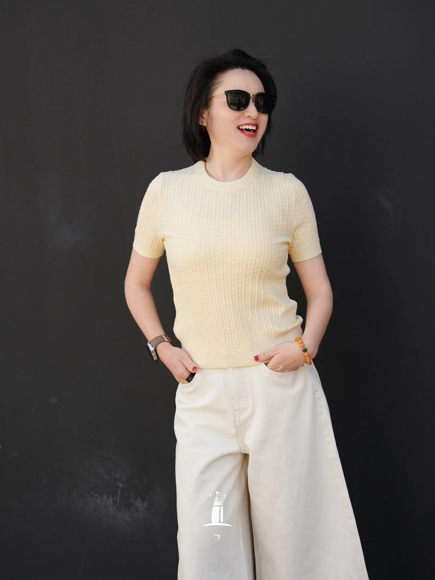 

Biagioli Pure Color Silk Knitted Shirt Short Sleeve round Neck Slim Fit Casual Style Spring 2026 Ladies Fashion Essential