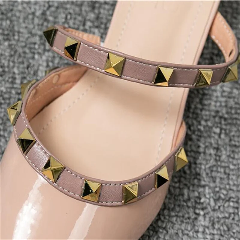 ummer high-heeled slippers for women Fashion brand designed red casual sandals with pointed rivets Large size 41-43