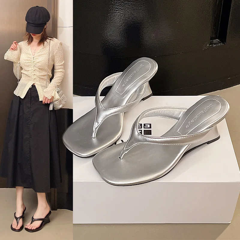 

French style flip flops for summer 2026 with height increasing and minimalist wedge sandals