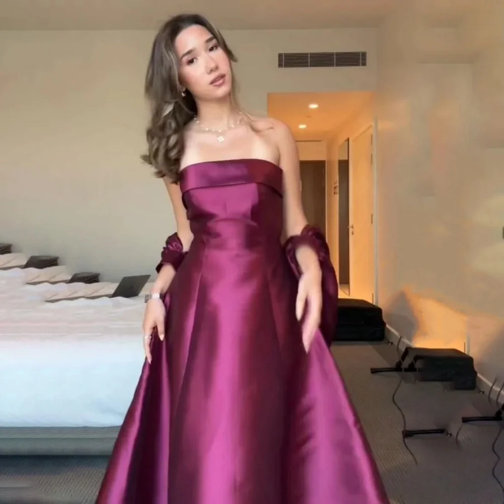 Maßgeschneidertes exquisites Abendkleid mit Reißverschluss, bezauberndes Meerjungfrau-Abschlussballkleid, sexy Partykleid mit U-Boot-Ausschnitt und Rüschen