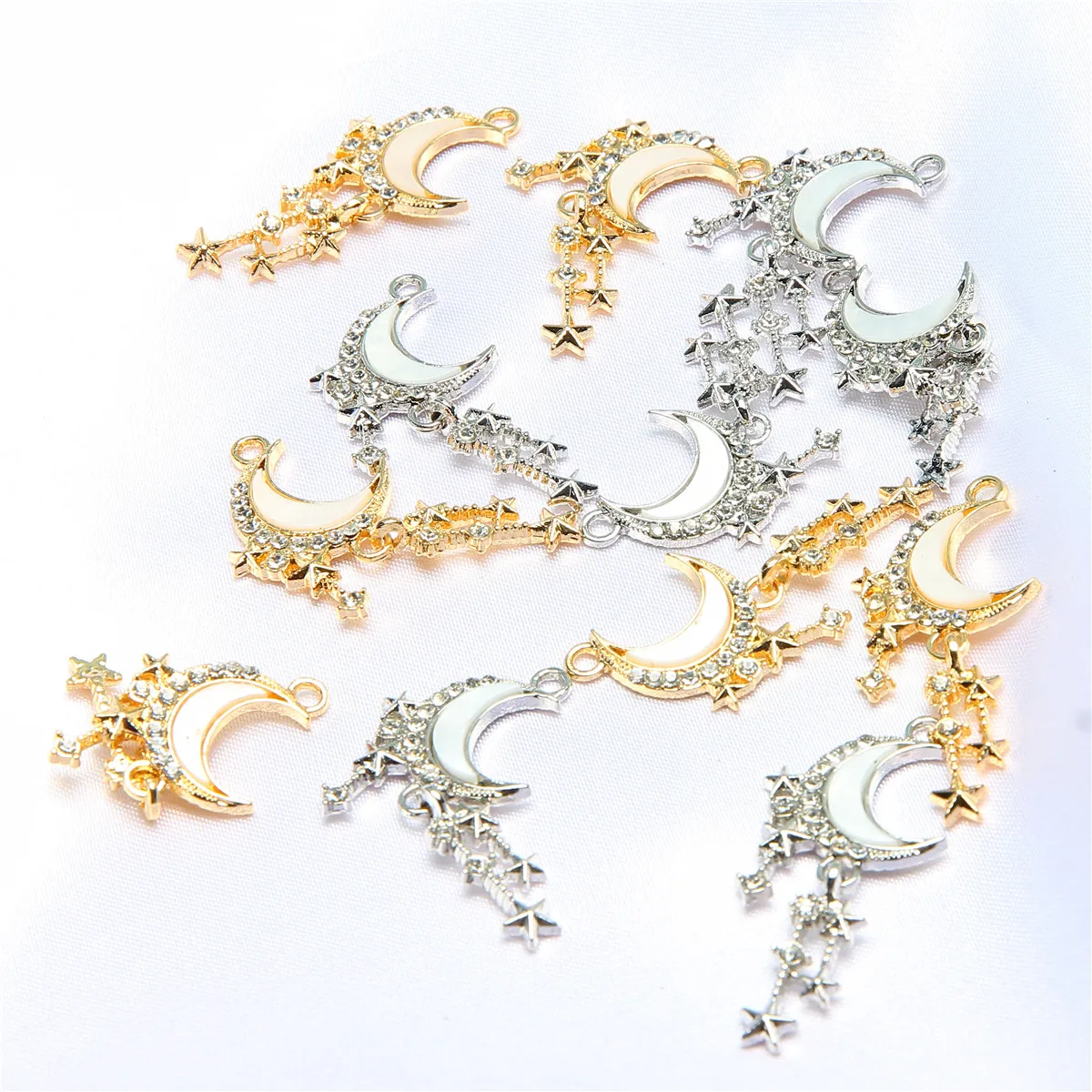 

50pcs 38*18mm Rhinestone Design Star and Moon Tassel Alloy Pendant DIY Creative Earrings Necklace Anklet Charm Jewelry