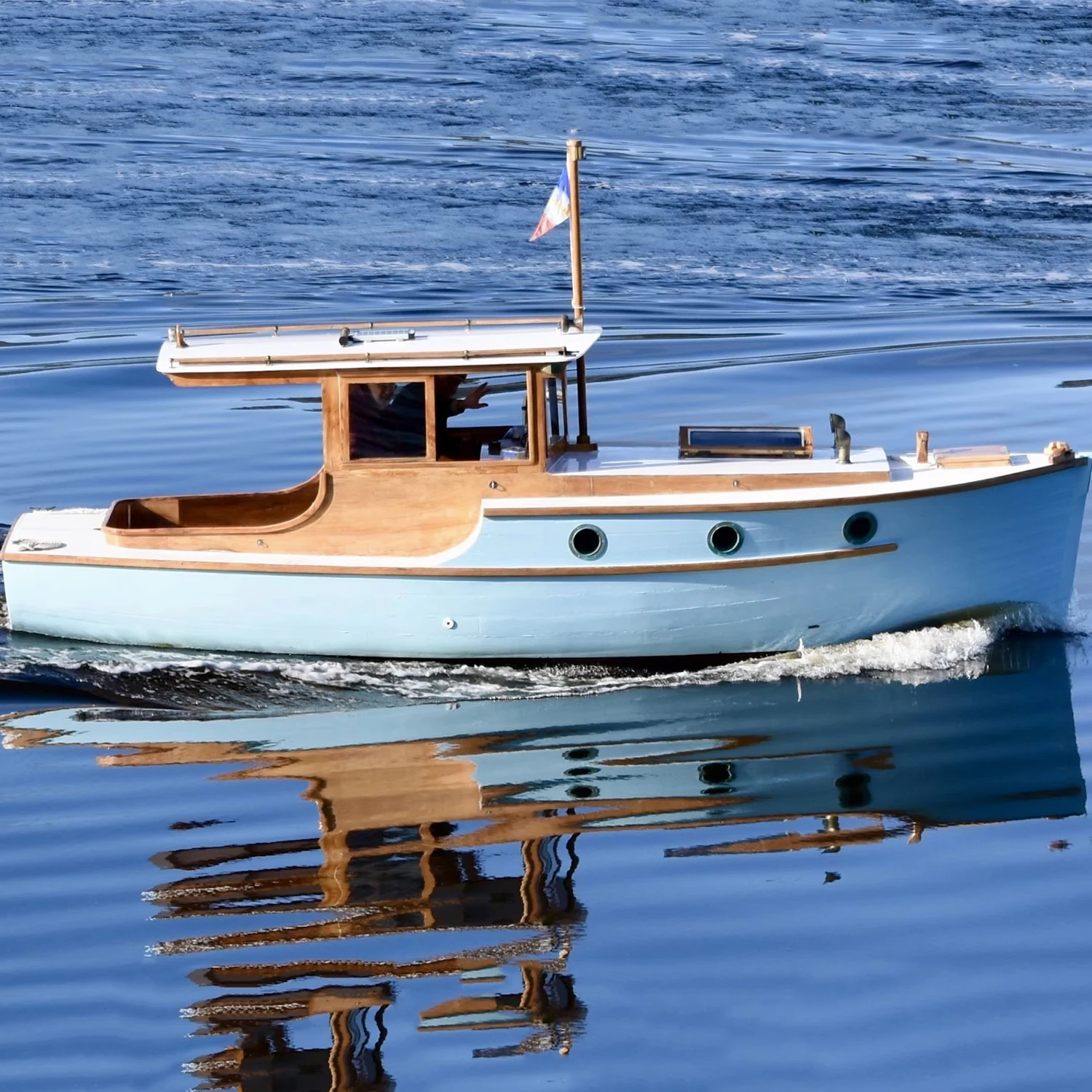 RCボート 70cm ヨーロッパ風 クラシック 小型ヨット ラジコンボート 木製構造 RCボート モデルキット 男の子向けおもちゃ