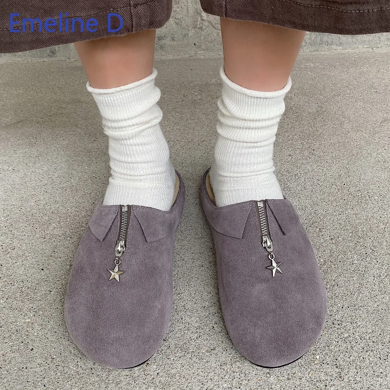 

Men's Matte Suede Slip On Clog Mules Round Toe Zipper Accent Star Pendant Detail Lightweight Flat Sole Daily Outdoor Footwear