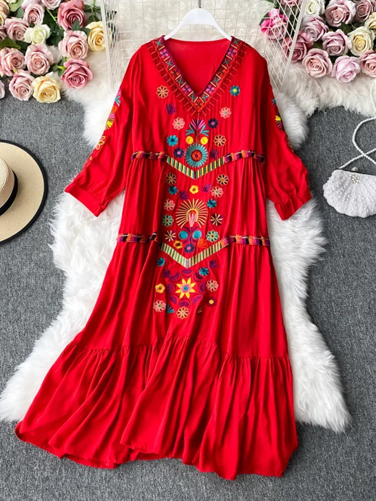 Spring Autumn Women Dress Seaside Vacation Beach Skirt Bohemian Loose Ethnic Style Temperament Embroidered V-Neck Dress D1827