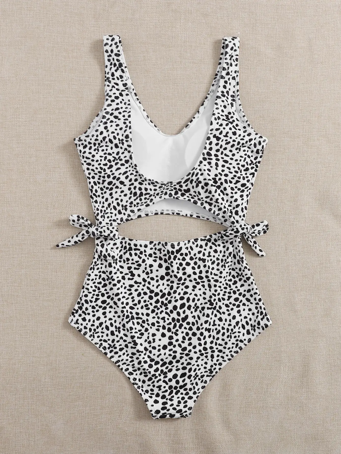 European and American seaside vacation ladies hot spring suspender split swimsuit sexy bikini with chest pads