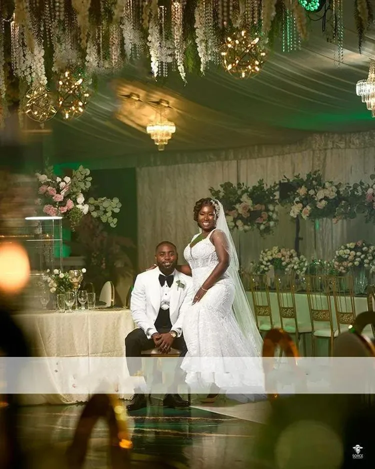 Impresionante Vestido De novia De sirena con Apliques De encaje personalizado, Vestido De boda con tirantes finos, Vestido De novia africano sin espalda