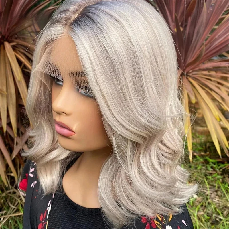 Korte golf bob ombre asgrijs blond synthetische kant voor vrouwen met voorgeplukte realistische haarlijn pruik natuurlijk ogend