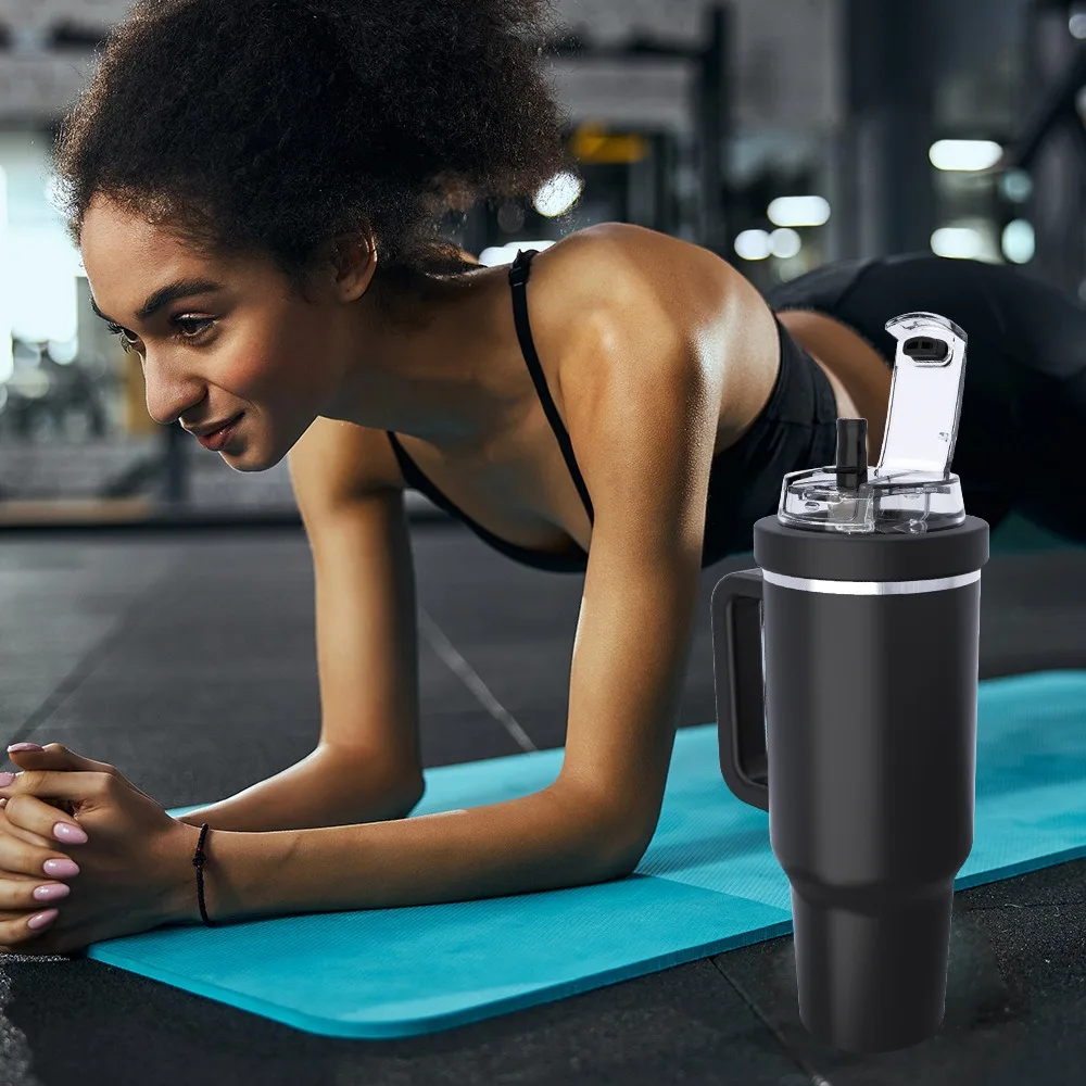 

Practical 30oz Tumbler Flip Straw Lid Leakproof Concealed Straw Cup Replacement Cover Plastic Dust-proof Cup Topper Lid Gym