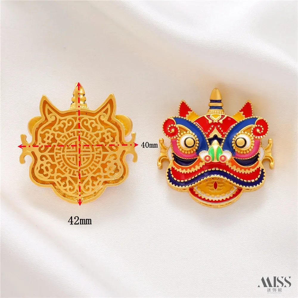 

18K Gold Matte Gold Drip Oil Burning Blue Awakening Lion Head Lion Dance Pendant DIY Sweater Chain Woven Rope Pendant Pendant