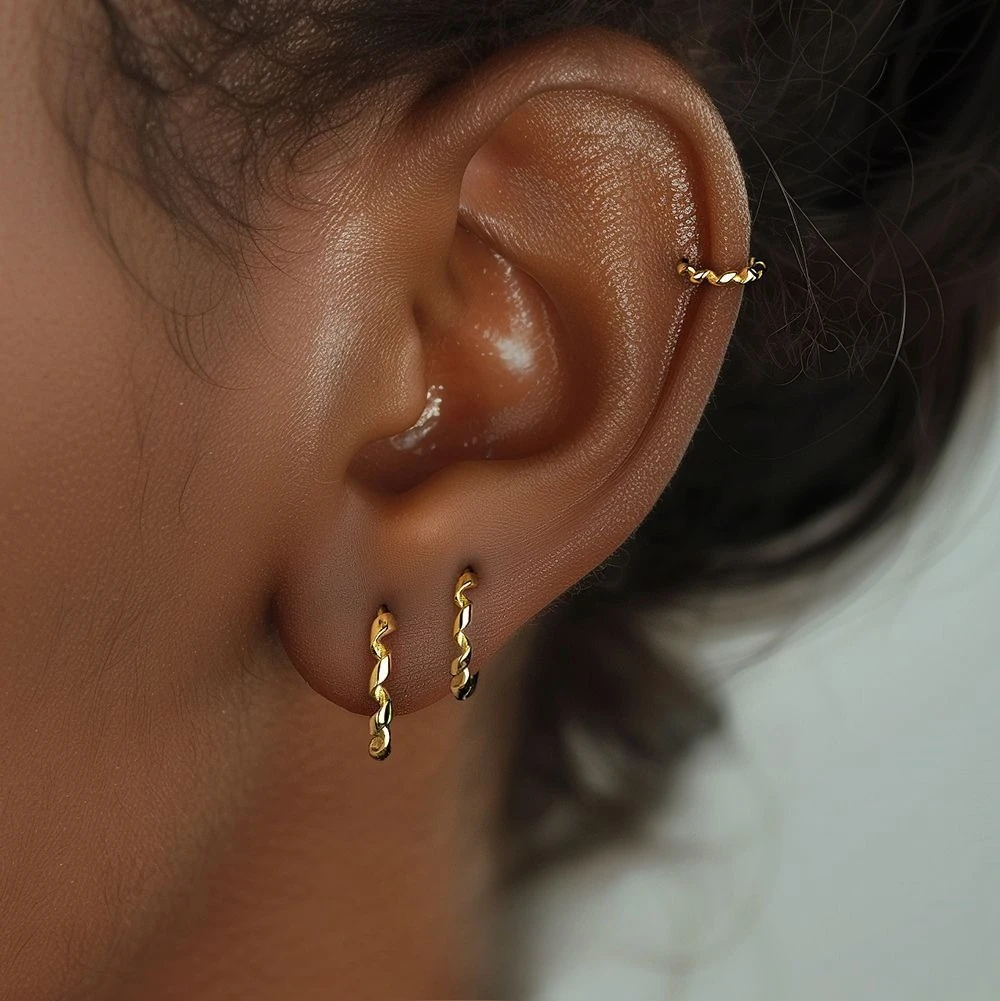 

S925 чистое серебро, круглые витые линии, индивидуальные модные зажимы для ушей, минималистичный французский нишевый дизайн, элегантные серьги