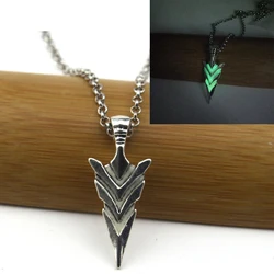 Glowing Green Arrow Necklace Knight Spear Necklace GLOW In the DARK Luminous Pike Pendants & Necklaces Silver Plated Girls