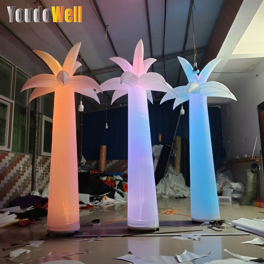 Portable Model Cost-effective  Attractive Inflatable Palm Trees with Colorful LED Lights for Garden Decorative Plants