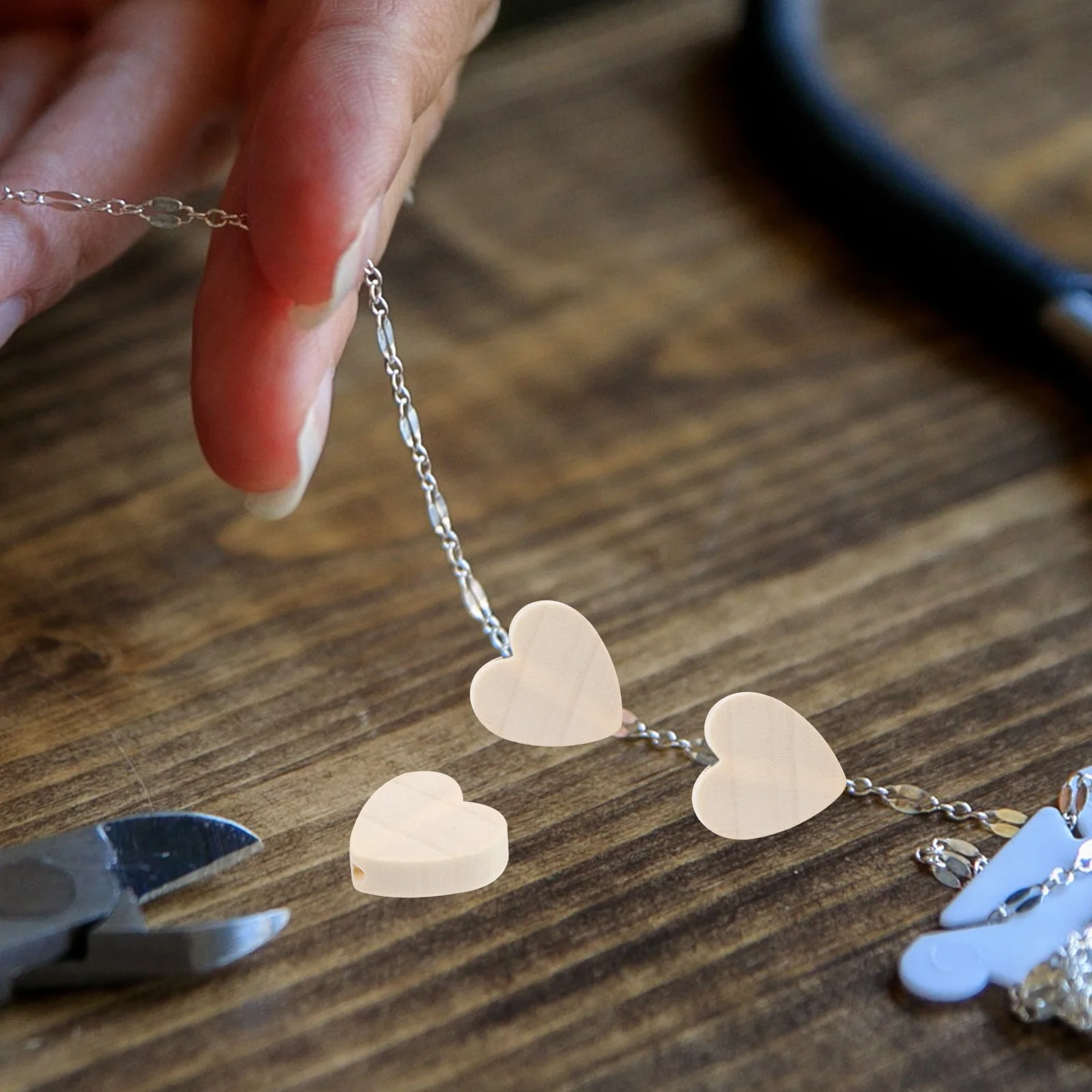 

100Pcs Durable Heart Beads Wood Jewelry Making Spacer Beads Necklace Bracelet Earring Crafts DIY Accessories Heart Bead