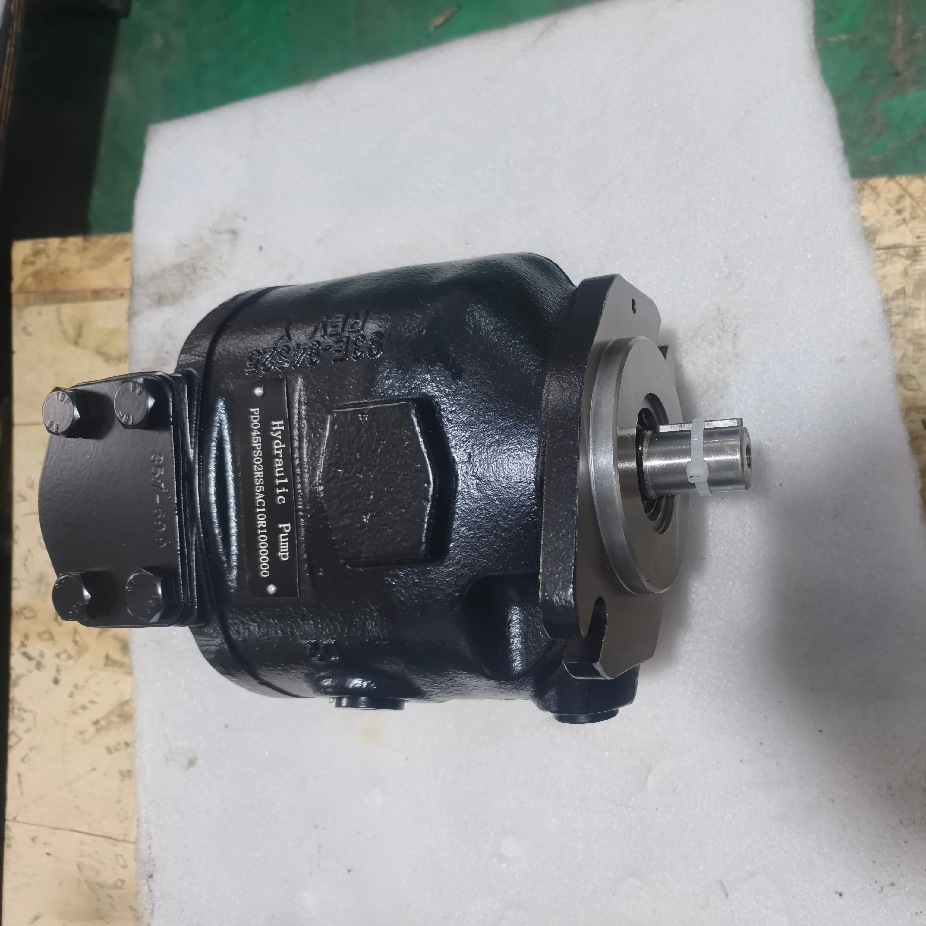 Oil Pump PD045 PD060 PD075 PD100 P1 PD Series PD045PSO2RS5AC10R1000000 Axial Variable Hydraulic Piston Pump