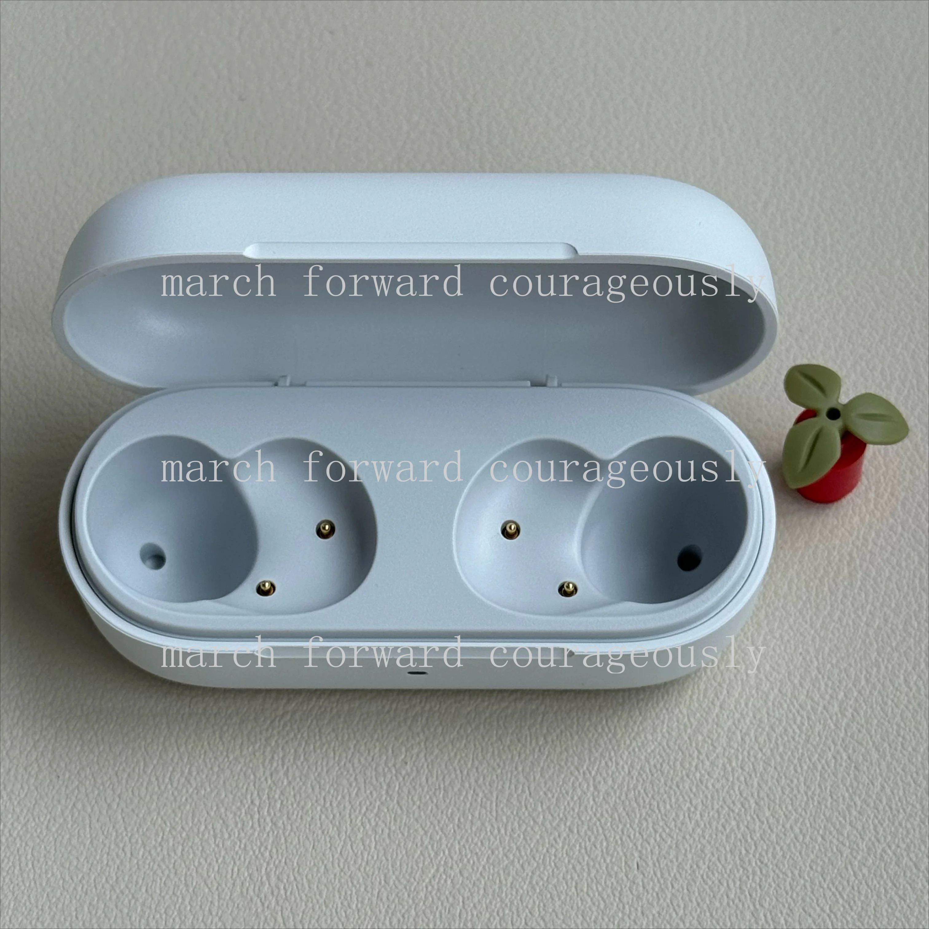 ** 99%NEW  For Sony WF-C510 left and right ear charging case box sold separately, if lost, it can be replaced.~~