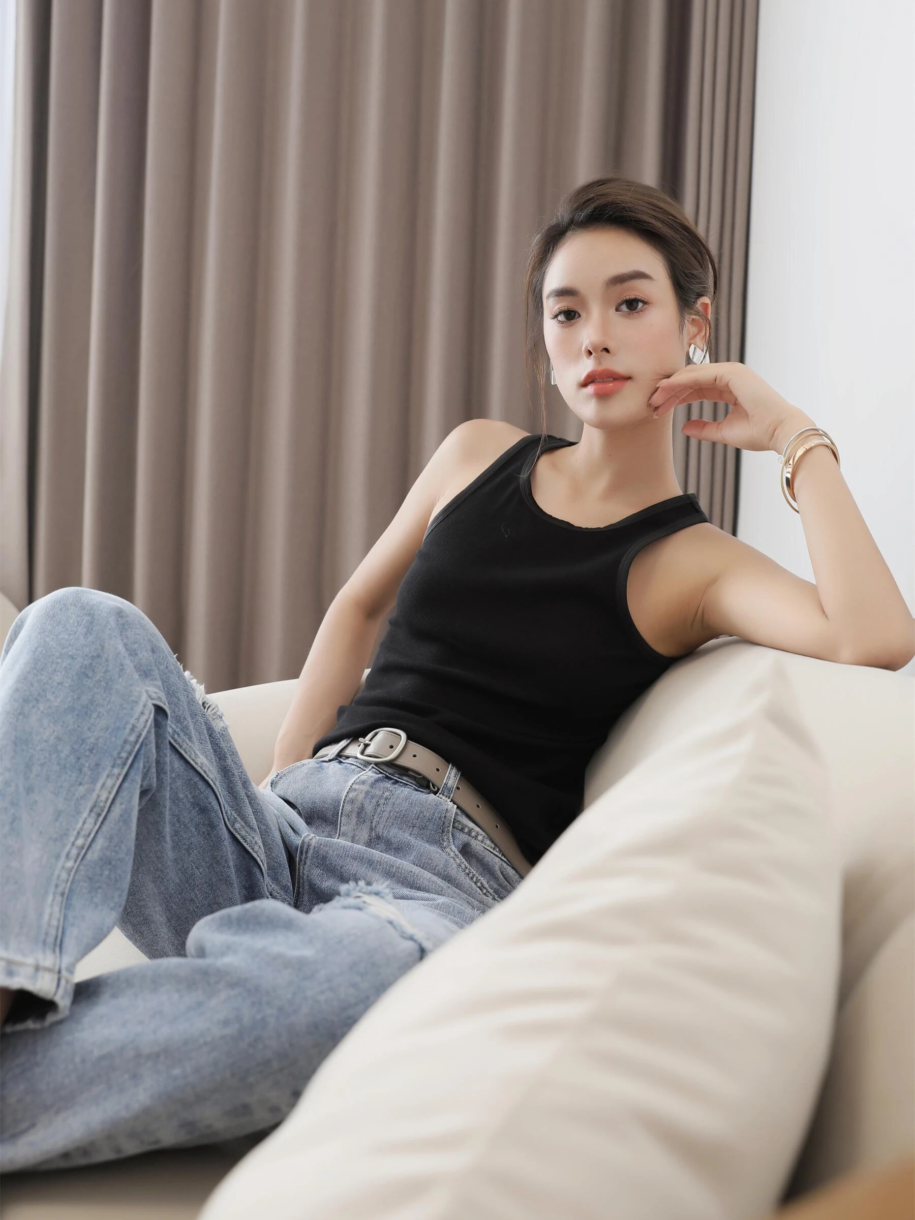 

Майка-топ 3HLADY из шелковой смеси с хлопком, однотонная, для ношения как базовая вещь, из серии Capsule, незаменимая вещь в гардеробе, лето 2023