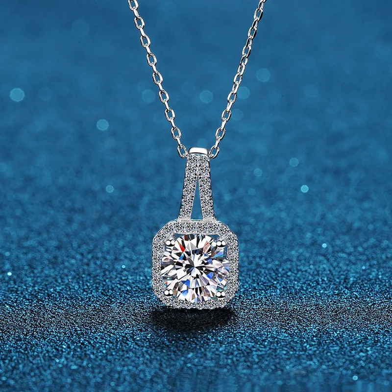 

Luxury Jewelry pt950 Platinum 1 Carat D Color Mosonite Square Classic Necklace Pendant Wedding Gift Anniversary Gift