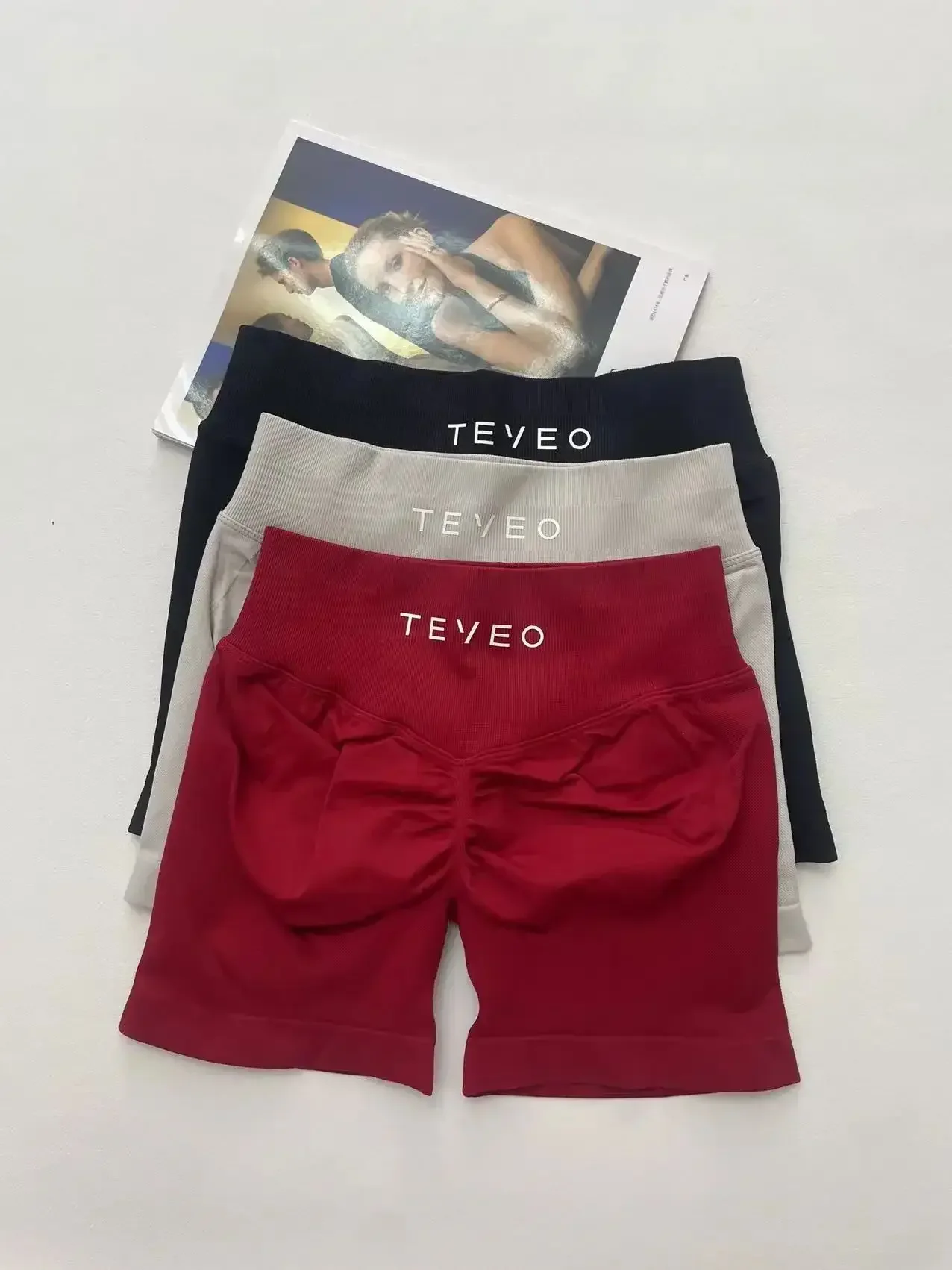

Спортивные брендовые шорты TEVEO, бесшовные шорты для фитнеса, шорты для йоги, эластичные шорты для бега по высоте
