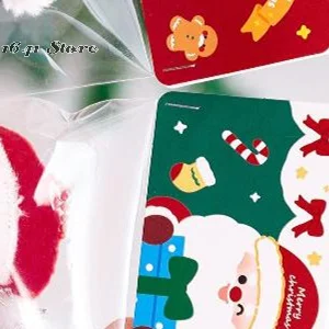 

Portable Star Ornament Plush Keychain; Cute Santa and Snowman Design; Ideal Christmas Gift for Friends and Backpack Decoration.