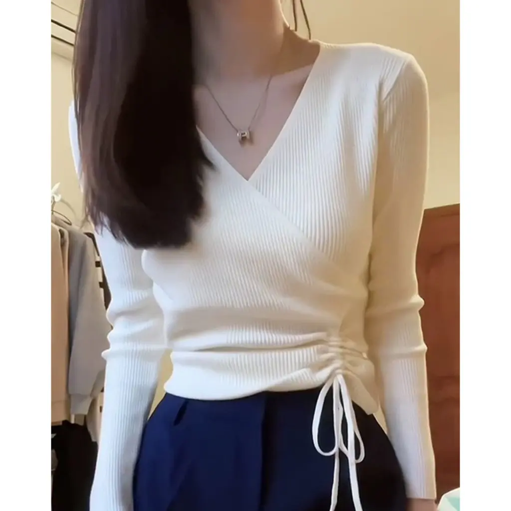 

Fashionable White Cross V-Neck Knitwear Autumn Winter Collection for Women Soft Waxy Bottoming Cardigan High-End Style