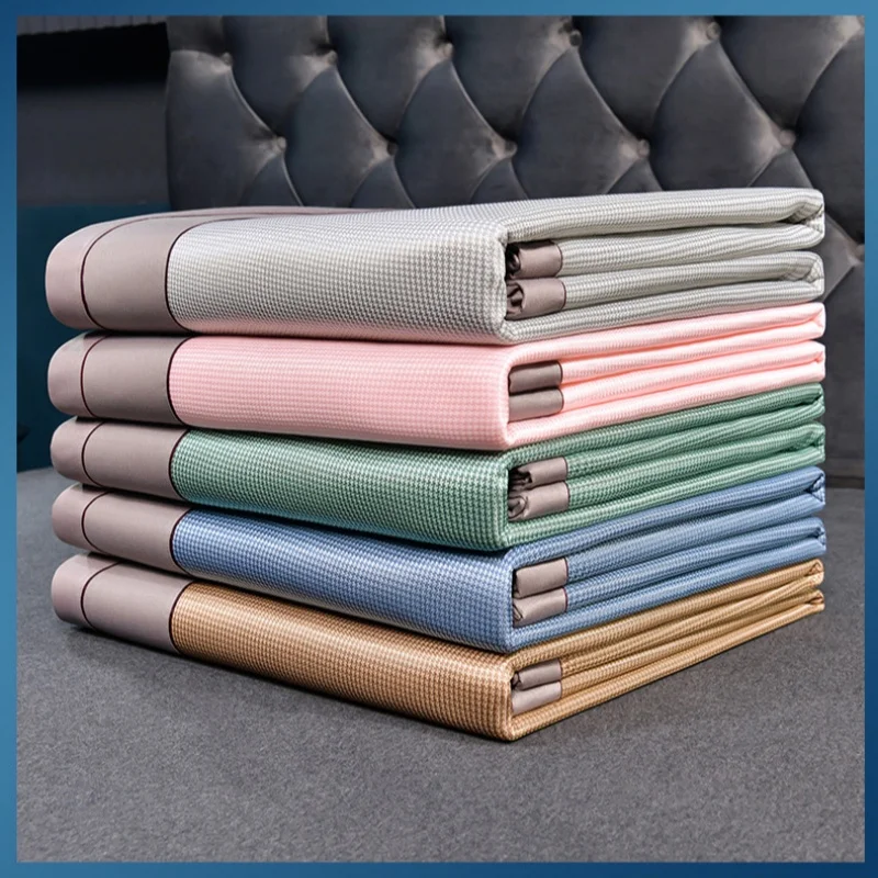 

New summer ice silk cool mat bed sheet set, machine washable ice silk cold feeling bed sheet, a mat for sleeping naked in summer