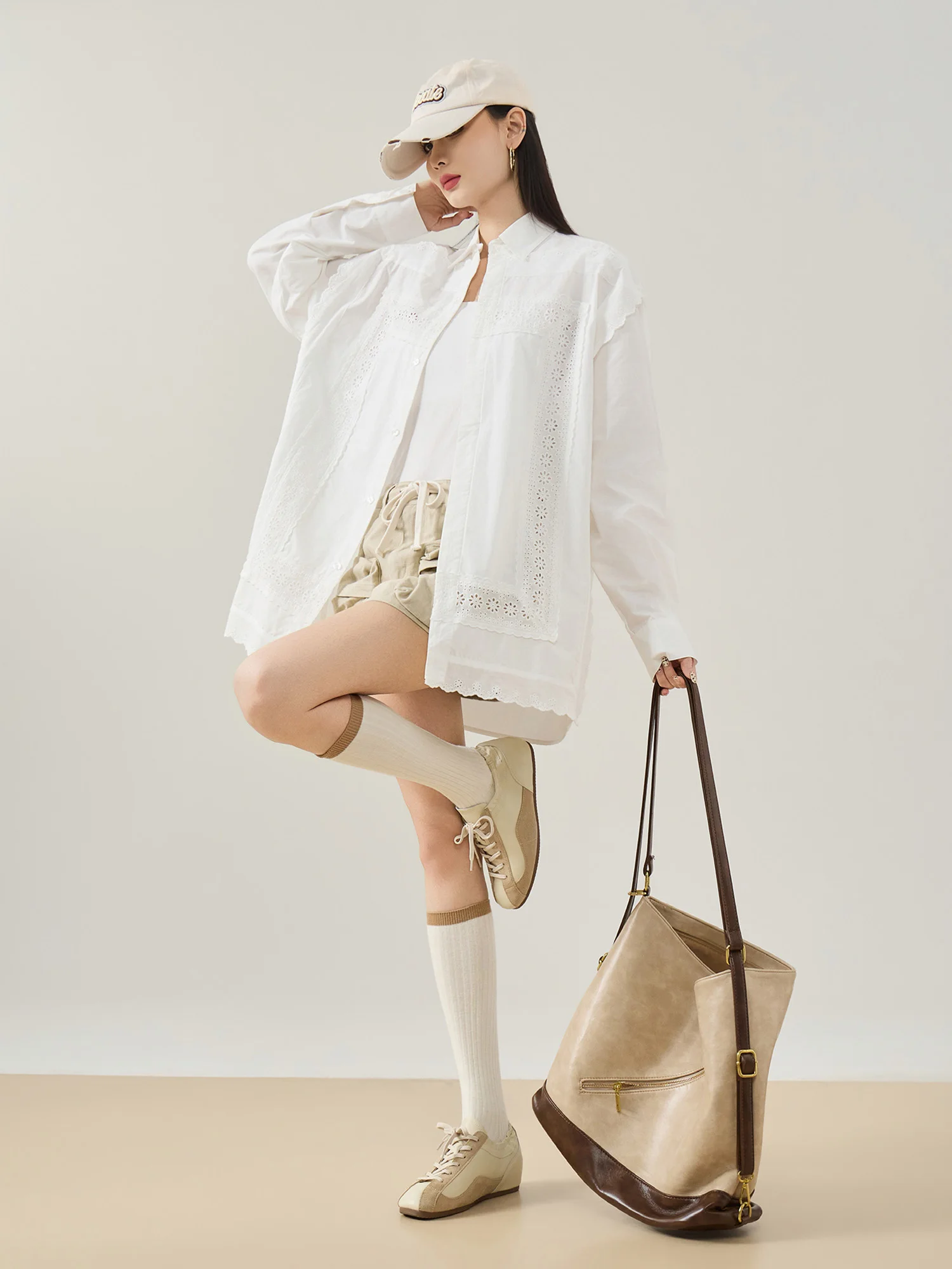 

Свободная женская блузка с вышивкой и ажурной отделкой, повседневная летняя, из полиэфирного волокна, с длинными рукавами, для защиты от солнца, модная