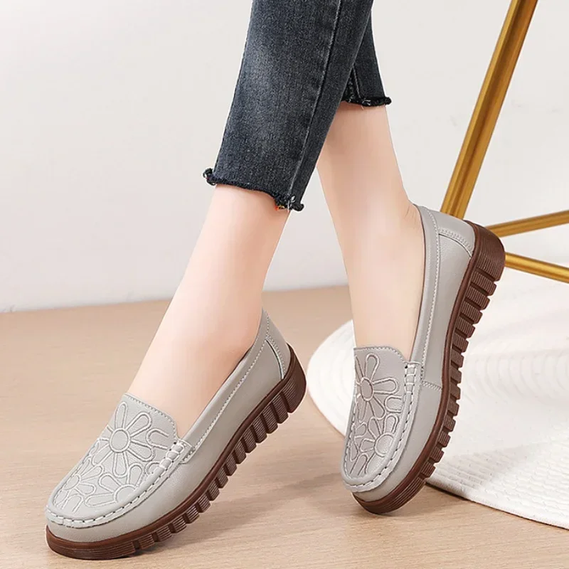 Women\'s Shoes Slip-on Loafers Ladies Casual Shoes Platform Wedge Moccasins Sneakers Comfortable Flat Shoes Zapatos Mujer 2024