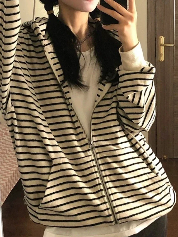 Deeptown Vintage Striped Oversized Hoodies Women Harajuku Kpop Zip Up Sweatshirts Korean Casual All-match Cardigan Grunge Gothic